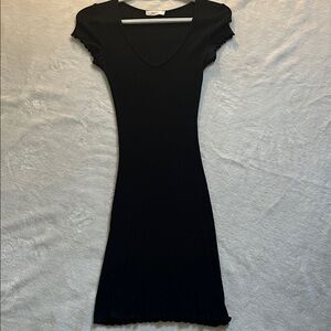 Little black dress - Aritzia